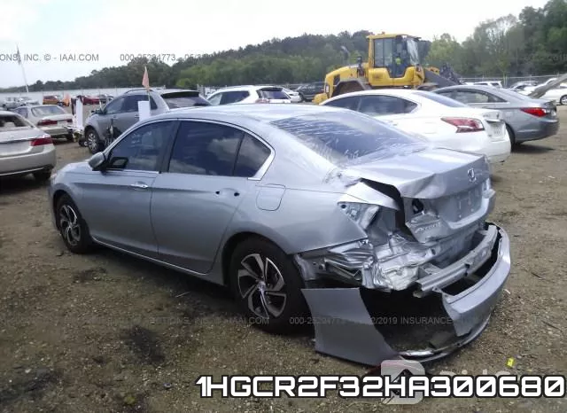 1HGCR2F32HA300680_3.webp
