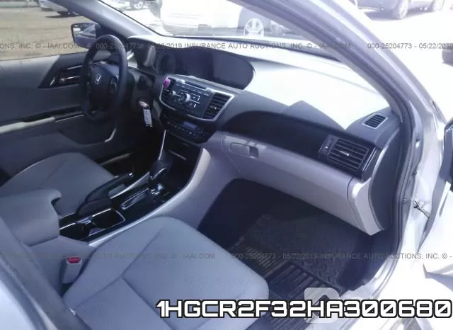 1HGCR2F32HA300680_5.webp