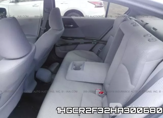 1HGCR2F32HA300680_8.webp