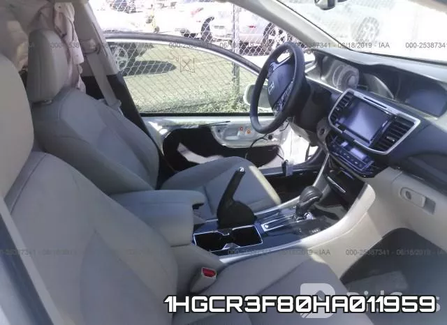 1HGCR3F80HA011959_5.webp