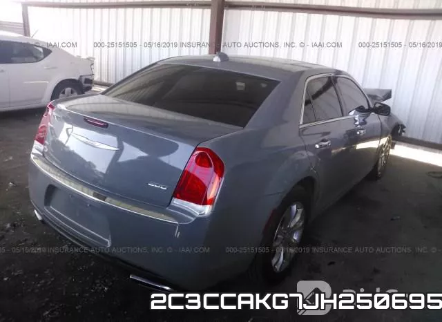 2C3CCAKG7JH250695_4.webp
