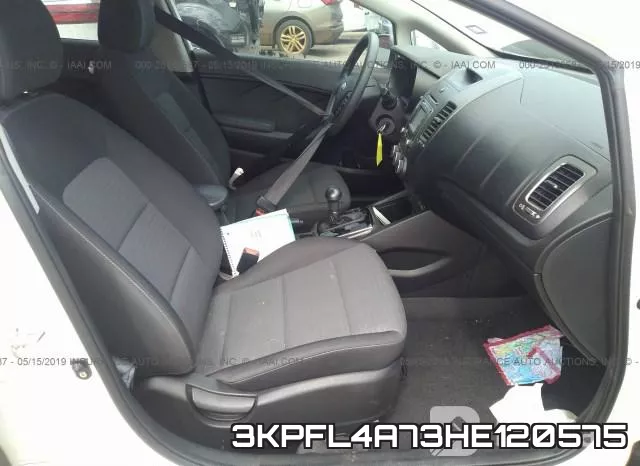 3KPFL4A73HE120575_5.webp