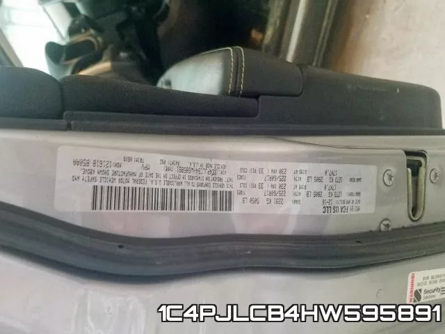 1C4PJLCB4HW595891_10.webp
