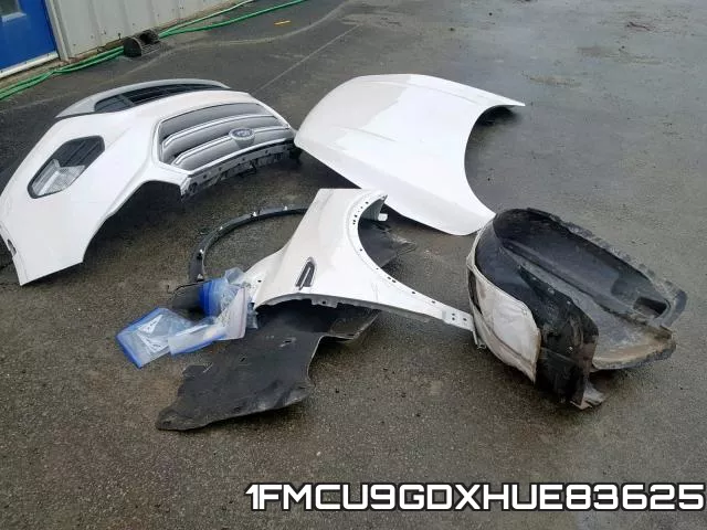 1FMCU9GDXHUE83625_9.webp