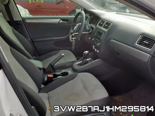 3VW2B7AJ1HM295814_5.webp