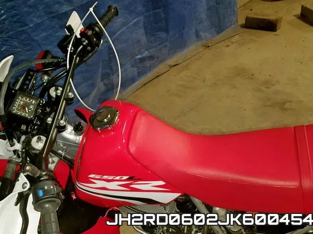JH2RD0602JK600454_5.webp
