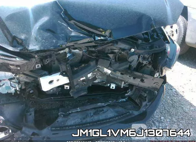 JM1GL1VM6J1307644_3.webp