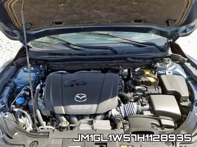JM1GL1W57H1128935_7.webp