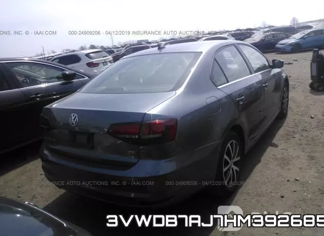 3VWDB7AJ7HM392685_4.webp