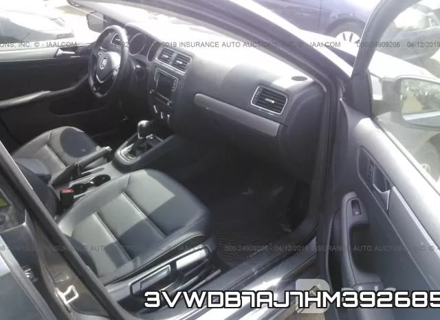 3VWDB7AJ7HM392685_5.webp