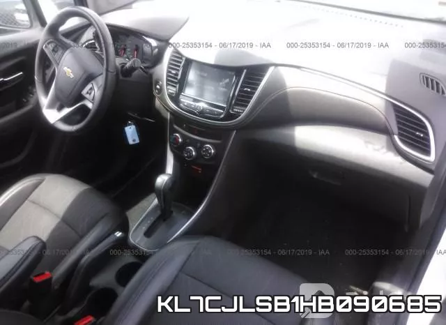 KL7CJLSB1HB090685_5.webp