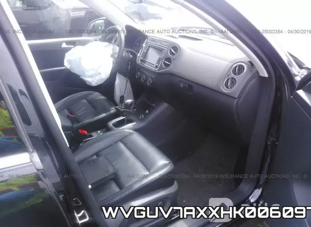 WVGUV7AXXHK006097_5.webp