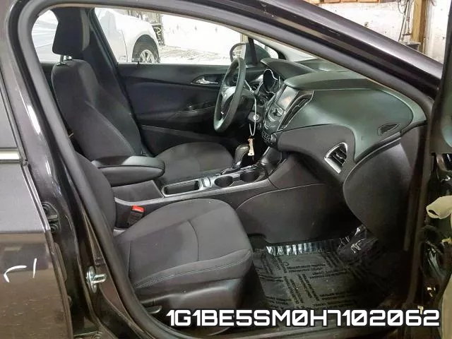 1G1BE5SM0H7102062_5.webp