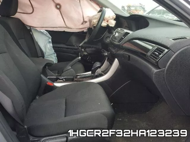 1HGCR2F32HA123239_5.webp