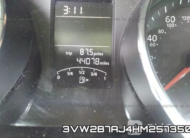 3VW2B7AJ4HM257350_7.webp