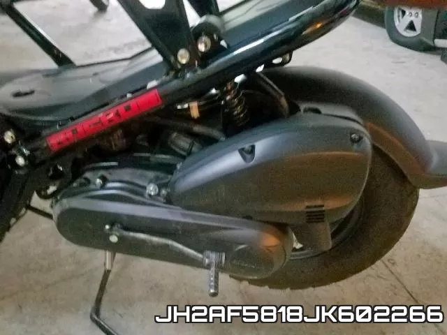 JH2AF5818JK602266_7.webp