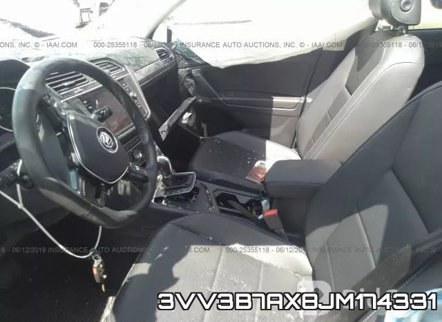 3VV3B7AX8JM174331_5.webp