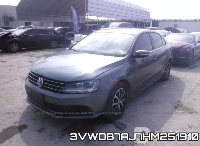 3VWDB7AJ7HM251910_2.webp