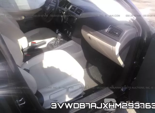 3VWDB7AJXHM293763_5.webp