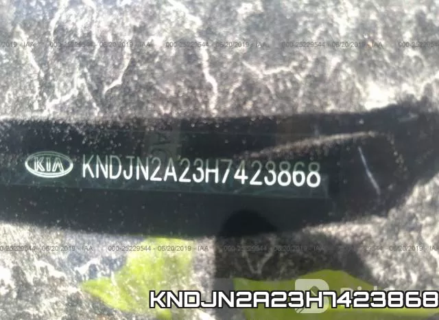KNDJN2A23H7423868_9.webp