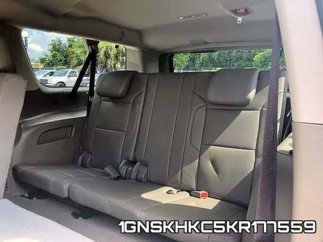 1GNSKHKC5KR177559_7.webp
