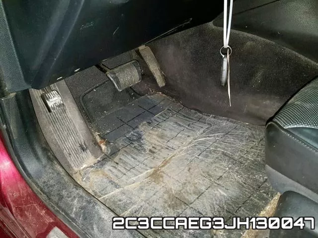 2C3CCAEG3JH130047_9.webp