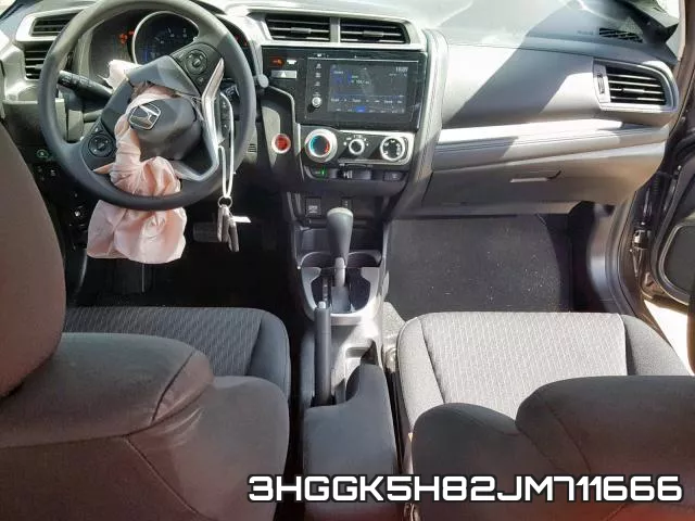 3HGGK5H82JM711666_9.webp