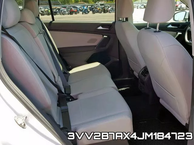 3VV2B7AX4JM184723_6.webp