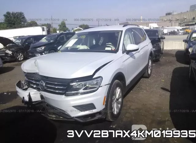 3VV2B7AX4KM019935_2.webp