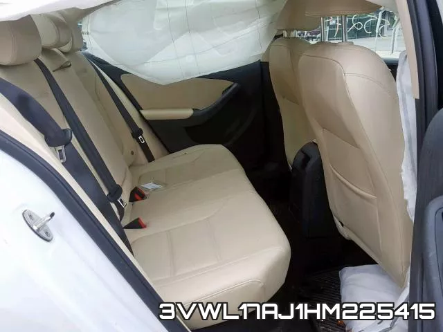 3VWL17AJ1HM225415_6.webp