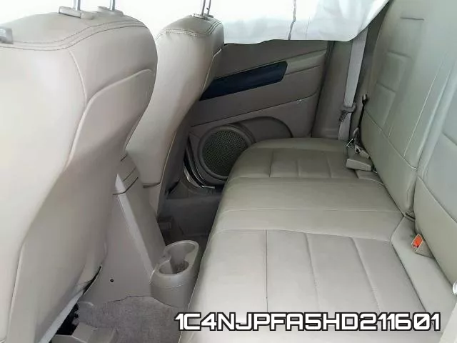 1C4NJPFA5HD211601_6.webp