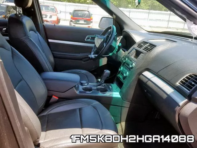 1FM5K8DH2HGA14088_5.webp