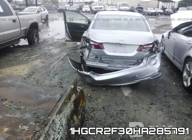 1HGCR2F30HA285791_6.webp