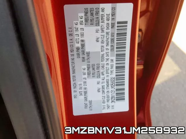 3MZBN1V31JM258932_10.webp
