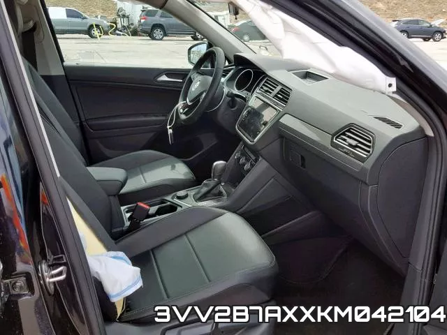 3VV2B7AXXKM042104_5.webp