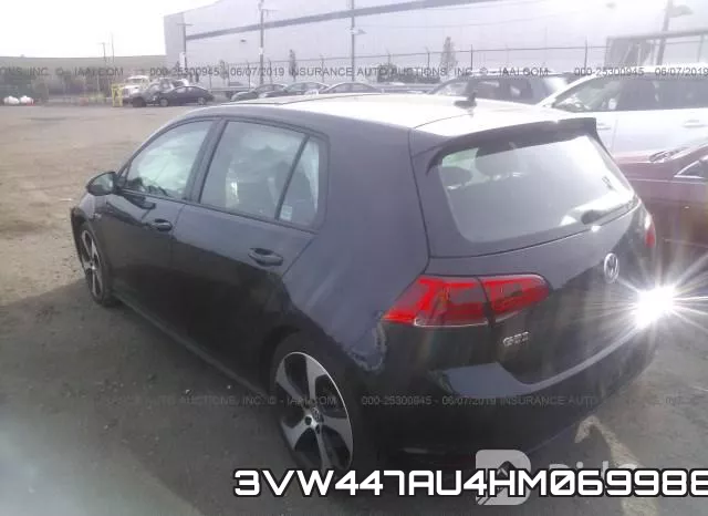 3VW447AU4HM069988_3.webp