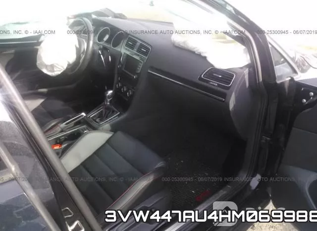 3VW447AU4HM069988_5.webp