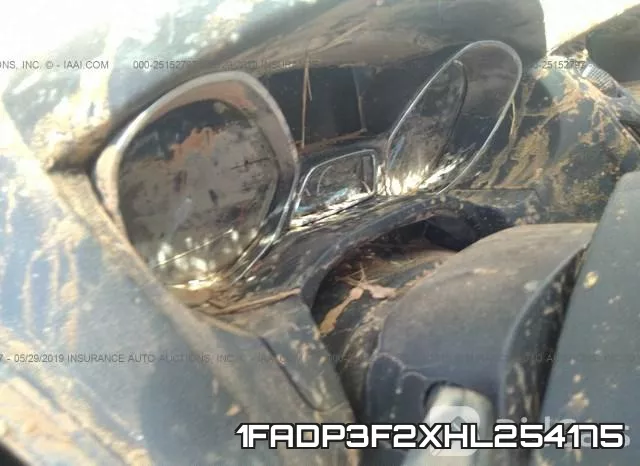 1FADP3F2XHL254175_7.webp