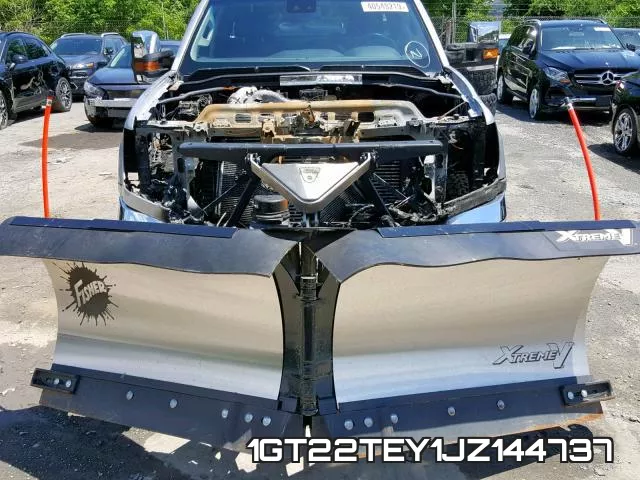 1GT22TEY1JZ144737_7.webp