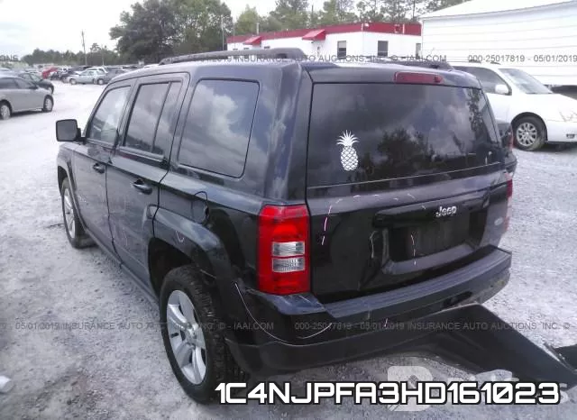 1C4NJPFA3HD161023_3.webp