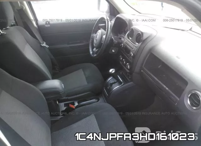 1C4NJPFA3HD161023_5.webp