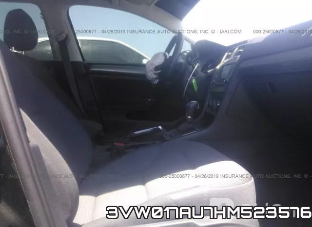 3VW017AU7HM523576_5.webp