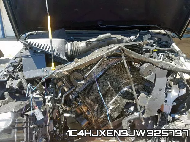 1C4HJXEN3JW325737_7.webp