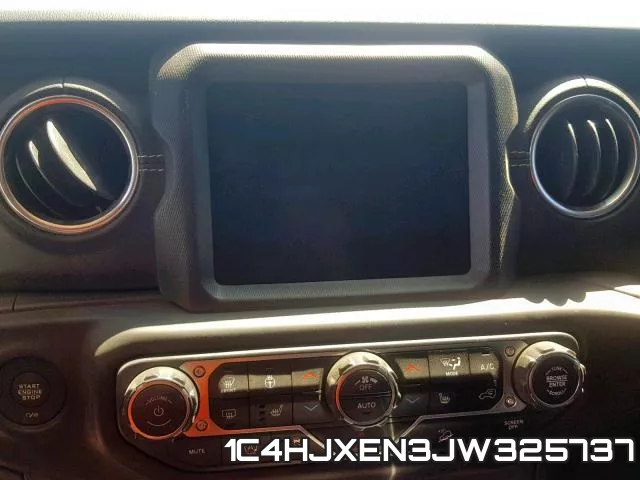 1C4HJXEN3JW325737_9.webp