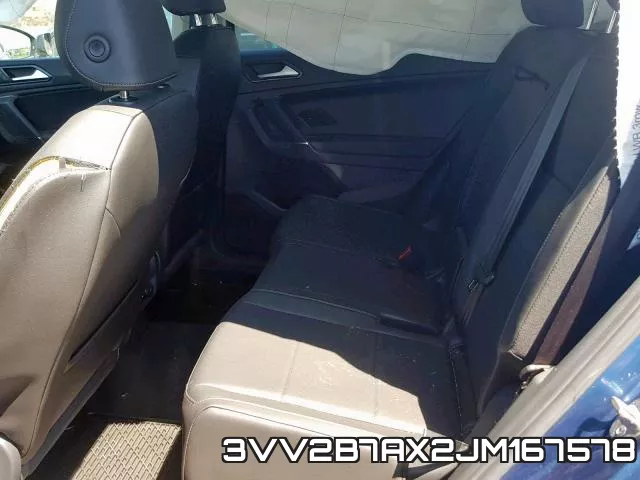 3VV2B7AX2JM167578_6.webp