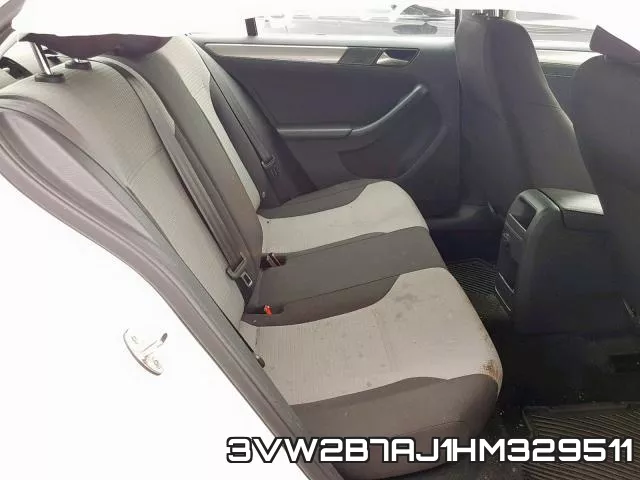 3VW2B7AJ1HM329511_6.webp