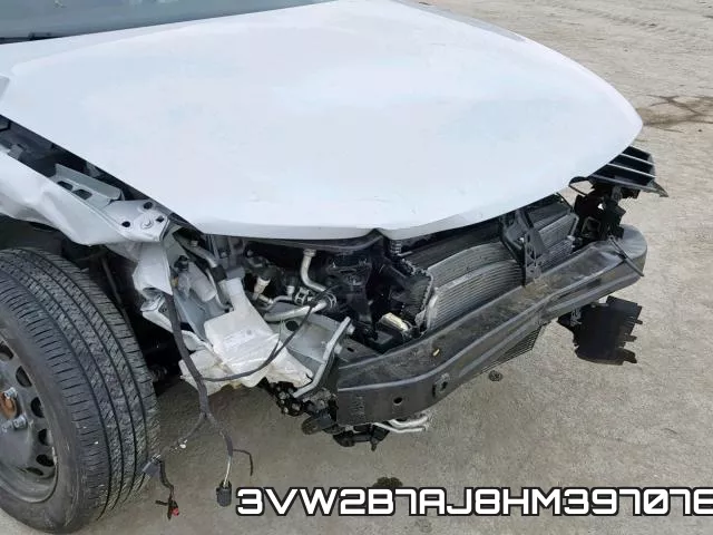 3VW2B7AJ8HM397076_9.webp