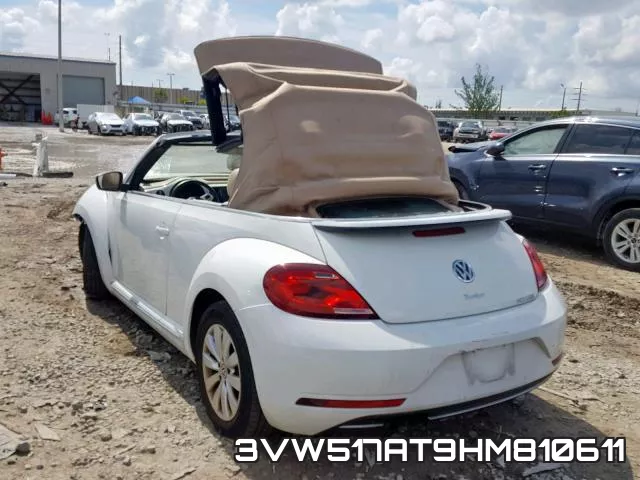 3VW517AT9HM810611_3.webp