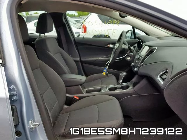 1G1BE5SM8H7239122_5.webp
