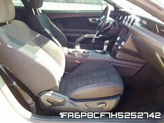 1FA6P8CF7H5252742_5.webp